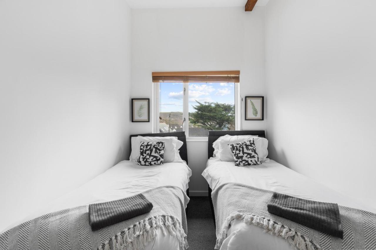 Coppercroft Cottage - Stunning Coastal Home, Walk To Beach, Sleeps 4 Porthtowan ภายนอก รูปภาพ
