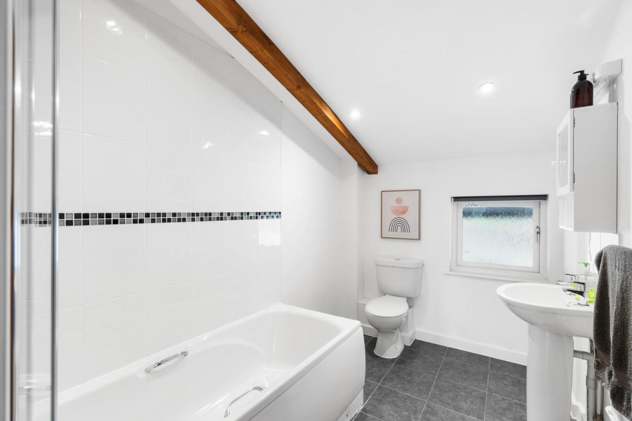 Coppercroft Cottage - Stunning Coastal Home, Walk To Beach, Sleeps 4 Porthtowan ภายนอก รูปภาพ